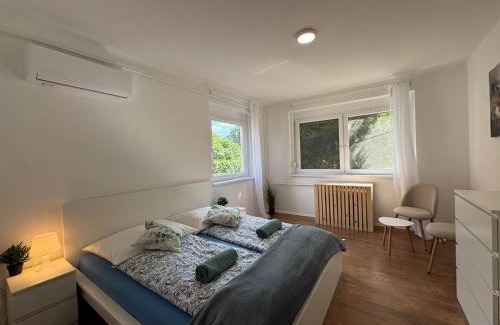 Balatonszabadi Casa | Sunset - Spacious Family Retreat