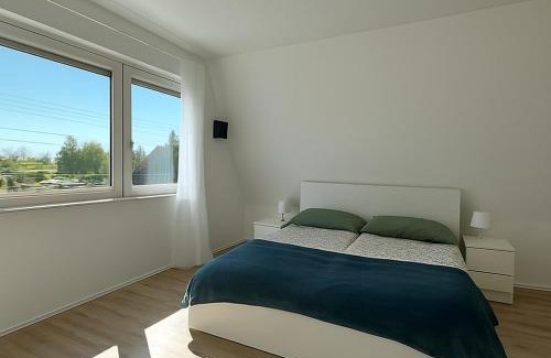 Balatonszabadi Casa | Sunset - Spacious Family Retreat