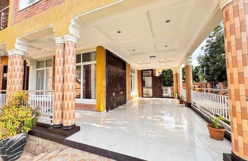 Kigali Villa | Sunset suit by Iwacu Stays