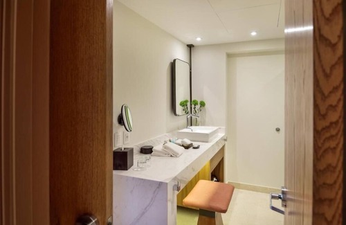 El Médano Ejidal Complejo | Sunset Suite - 2 BR City View Suite