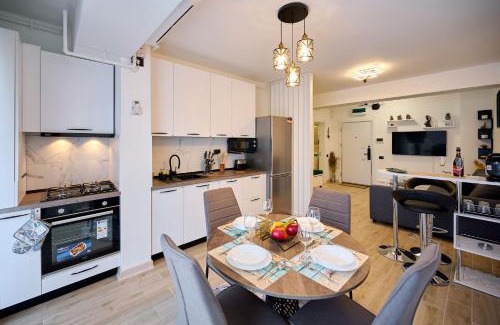Mamaia-Sat Apartamento | Sunset View Apartment in Infinity Beach Resort - parking