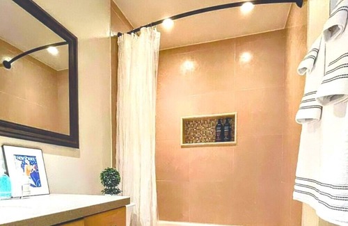 Serra Mesa Condominio | Sunset View Condo *Two Free Parking *Central Location
