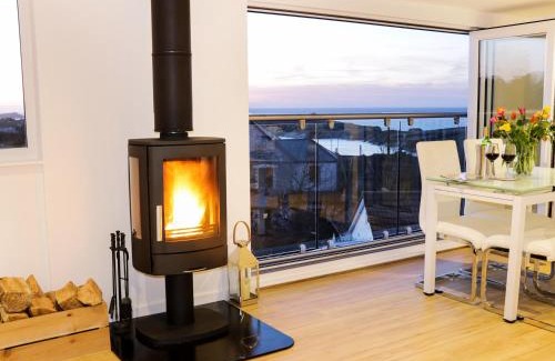 Porth Casa | Sunset View