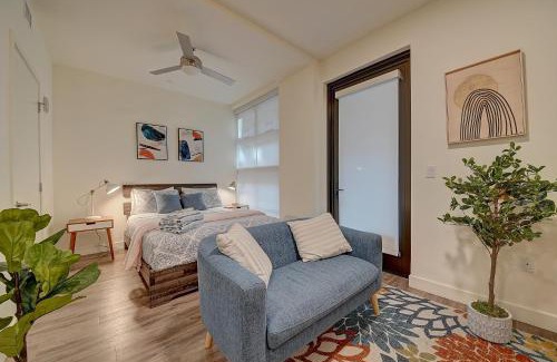 Pico Apartamento | Sunset View Retreat in Santa Monica