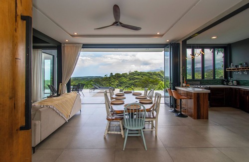 Ballena Villa | VILLA UNIQUE, Ocean view, close to beach & no 4x4 needed
