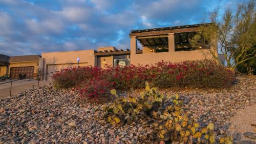 Fountain Hills Casa | Sunset Views from this Hilltop Fountain Hills Gem