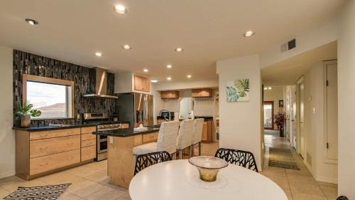 Fountain Hills Casa | Sunset Views from this Hilltop Fountain Hills Gem
