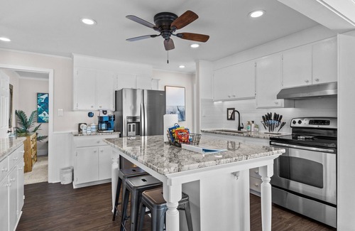 Cedar Point Casa | Sunset Views-Hot Tub-Game Room-Office-Private Dock