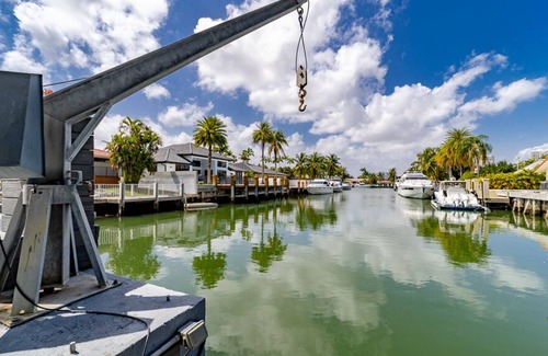 Eastern Shores Villa | Sunset Villa ★4BDR/3BATH★Deluxe★Water View Wonder
