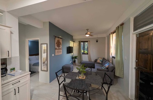 Mero Apartamento | Sunset Vista charming 1-bedroom apartment 0.4 miles from beautiful Mero Beach.