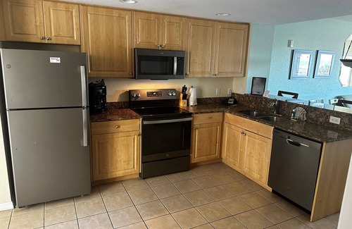 Treasure Island Complejo | Sunset Vistas Two Bedroom Beachfront Suites