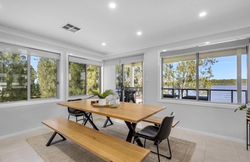 Erowal Bay Casa | Sunset Waterfront Sum