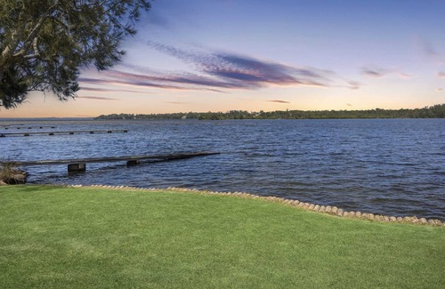Erowal Bay Casa | Sunset Waterfront Sum