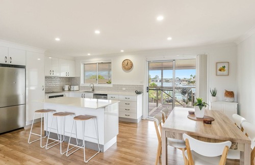 Yamba Casa | Sunset Waters | Waterfront with Pool