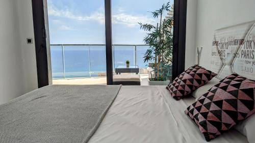 Benidorm Apartamento | SUNSET WAVES sea view apartments
