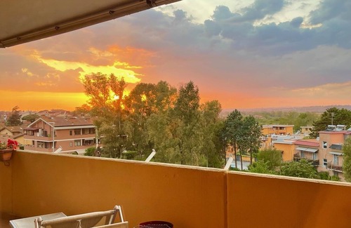 Zona XXXIII Acilia Sud Apartamento | SunsetApart Garden of Rome Apartment in green neighborhood