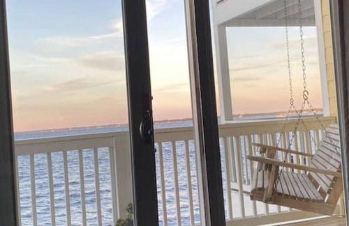 Innerarity Townhomes Casa | Sunsets and Serenity on Perdido Bay- 2 Kayaks+Pool
