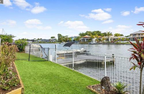 Noosaville Apartamento | Sunsets at Snowmas, Pooch Friendly & Stunning View