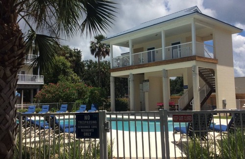 Suwannee Condominio | Puestas de sol, frente de canal, PESCADO, PESCADO, PESCADO!