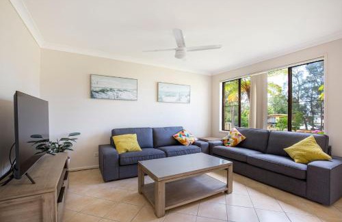 Culburra Beach Casa | Sunsets - Family Friendly, Affordable