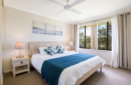 Culburra Beach Casa | Sunsets - Family Friendly, Affordable