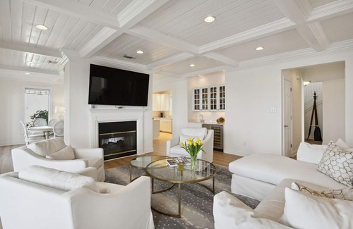 Pass Christian Casa | Sunsets on the bay with private pool and sunporch/screenporch