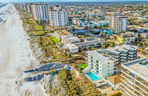 Jacksonville Beach Apartamento | Sunshine and a View