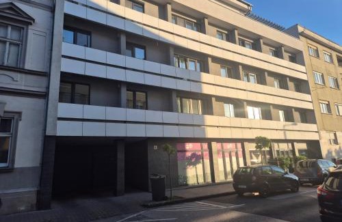 Gyor Apartamento | Sunshine Apartman with Free Parking