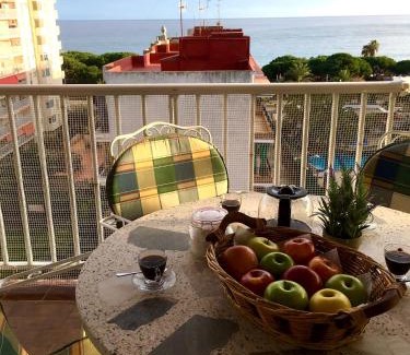 Malgrat de Mar Apartamento | Sunshine apartment with great sea view and terrace in Malgrat de Mar
