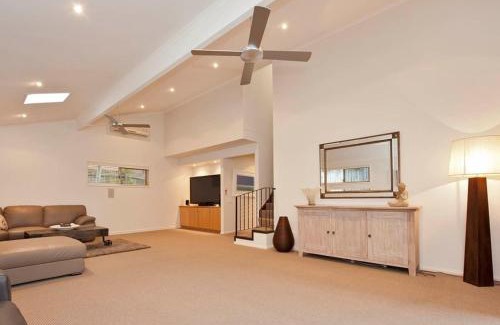 Sunshine Beach Casa | Sunshine Beach Retreat, Pool, Backyard