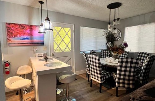 Crestline Otro | Sunshine Cabin