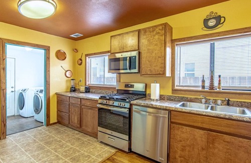 Downtown Albuquerque Casa | Sunshine Cottage - 2 bedroom