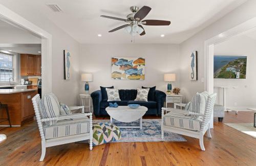 East Beach Casa | Sunshine Daydreams - 4310 Seventh Street
