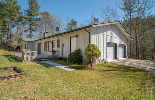 Pisgah Forest Casa | Sunshine Daydream