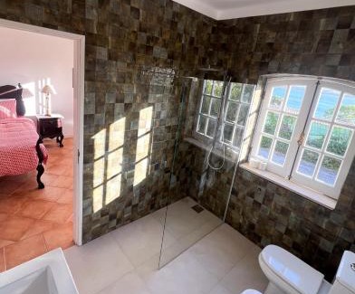 Foz do Arelho Casa | Sunshine Guest House