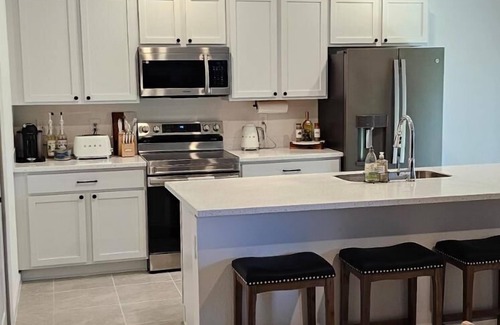 North Port Casa | Sunshine Home by largest natural Warm Mineral Springs and best Florida beaches