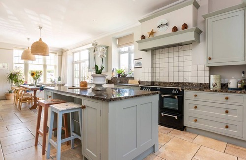 Pevensey Villa | Sunshine House - Cinco Habitaciones Villa, Capacidad 11