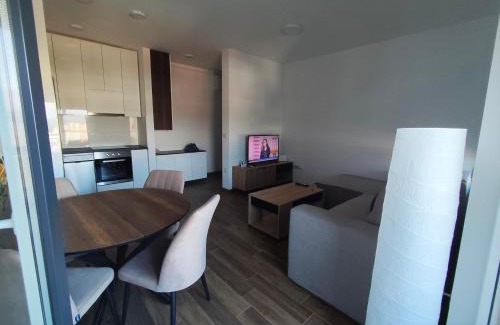 Kragujevac Apartamento | Sunshine III Apartment