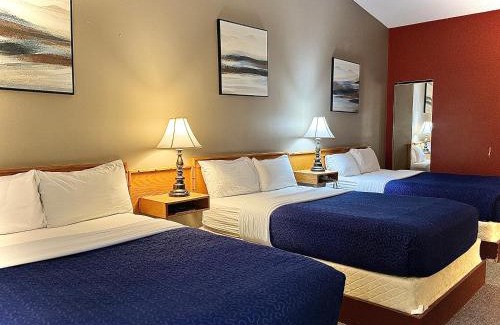 Gibsons Hotel | Sunshine Lodge Inn