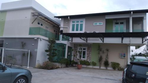 Taman Intan Casa | Sunshine Lodge