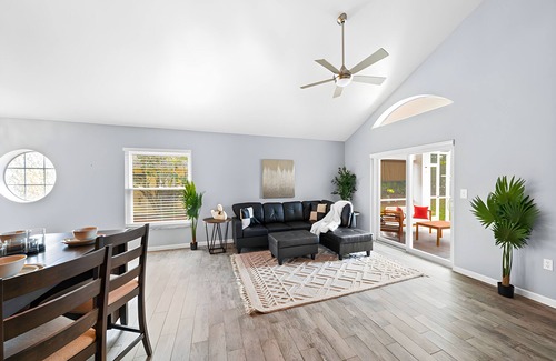 Bridgewater Crossing Casa | Sunshine 3 BR Pool Home Near Walt Disney World