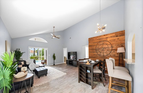 Bridgewater Crossing Casa | Sunshine 3 BR Pool Home Near Walt Disney World