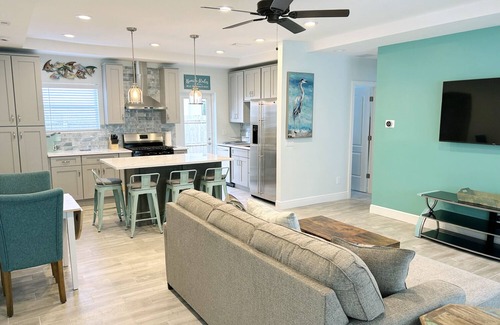River Oaks Casa | Sunshine Retreat FTL- 3 Bedroom vacation home in downtown Ft. Lauderdale