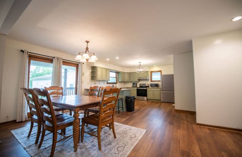 Cadiz Casa | Sunshine Retreat-peaceful countryside, close to Tappan, Clendening, and Piedmont