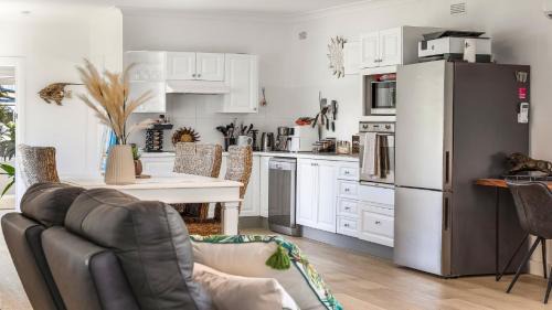 Umina Beach Casa | Sunshine Shack - Umina Beach