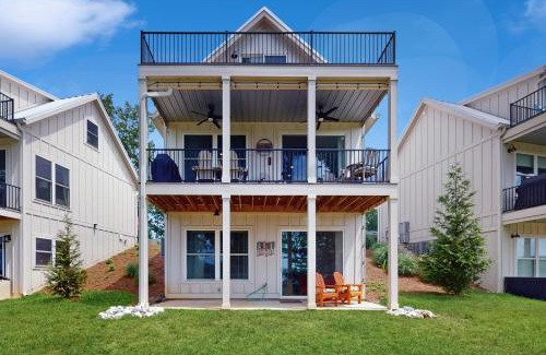 La Follette Casa | Sunshine Shack