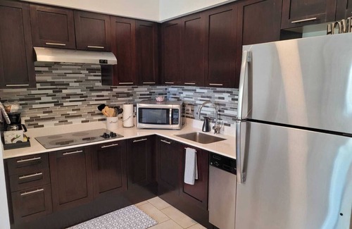 Celebration Apartamento | Sunshine Suite 2BR/Pet-Handicap Friendly/Pool View/10 Min Disney