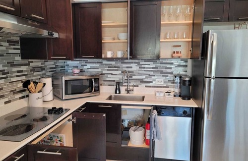 Celebration Apartamento | Sunshine Suite 2BR/Pet-Handicap Friendly/Pool View/10 Min Disney