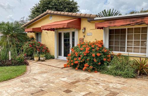 South Middle River Casa | Sunshine Villa