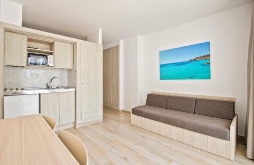 Sant Antoni de Portmany Apartamento | Sunside Ibiza Studios - Only Adults- Formerly known as Central Park